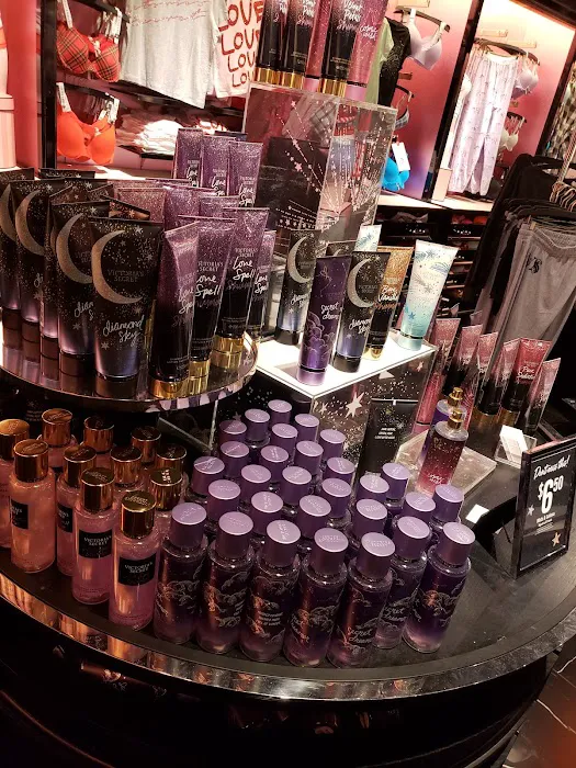 Victoria's Secret & PINK by Victoria's Secret 8