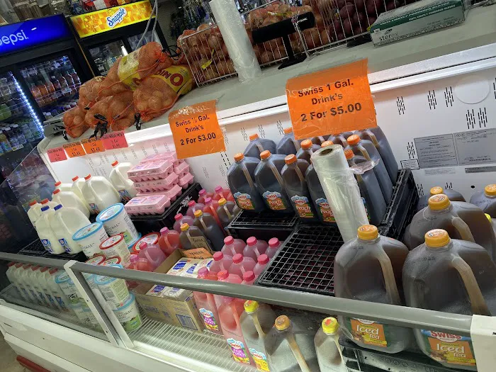 R&M Variety Shop Uptown 5