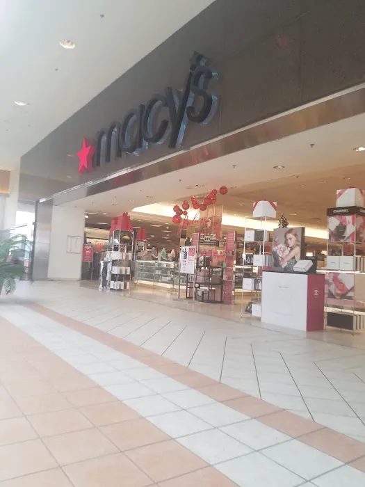 Macy's 9