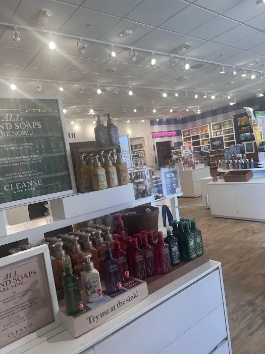 Bath & Body Works 2