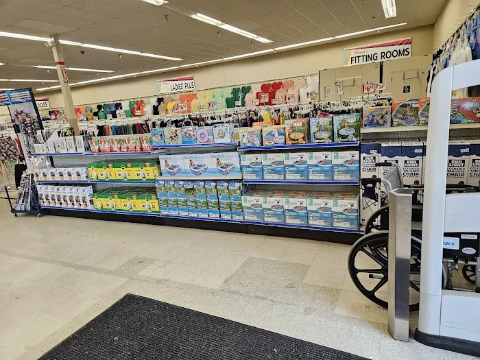 Roses Discount Store 3