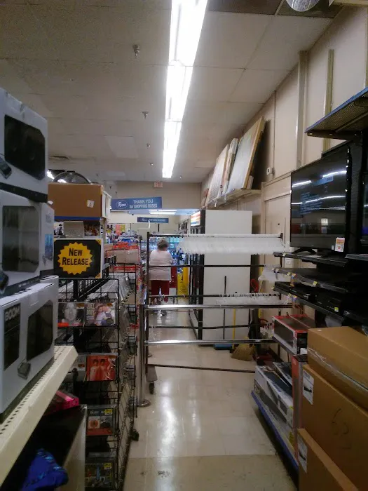 Roses Discount Store 7