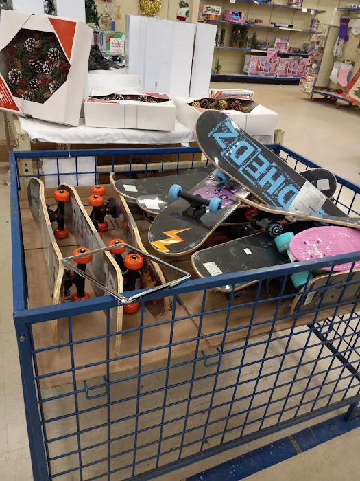Roses Discount Store 5