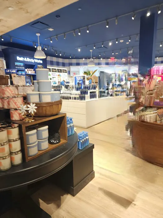 Bath & Body Works 2