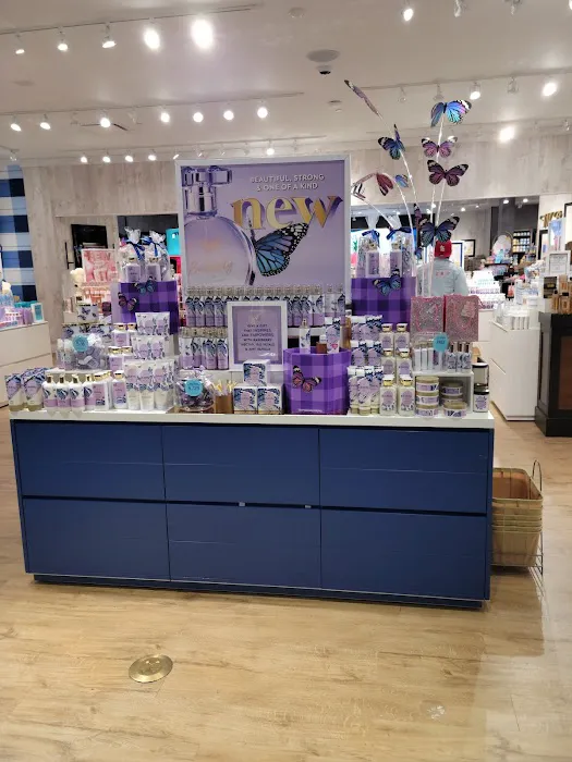 Bath & Body Works 1