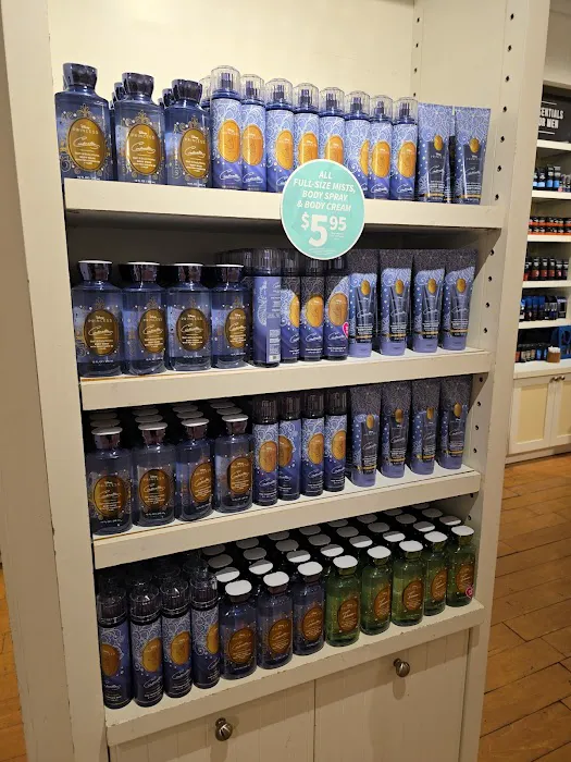 Bath & Body Works 1