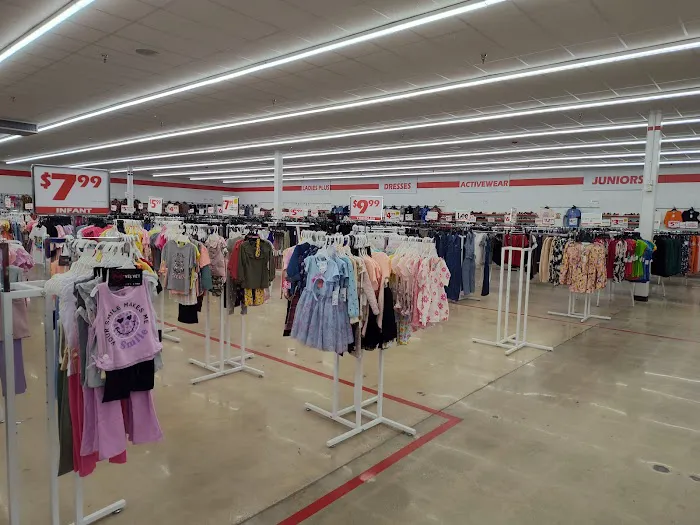 Roses Discount Store 6