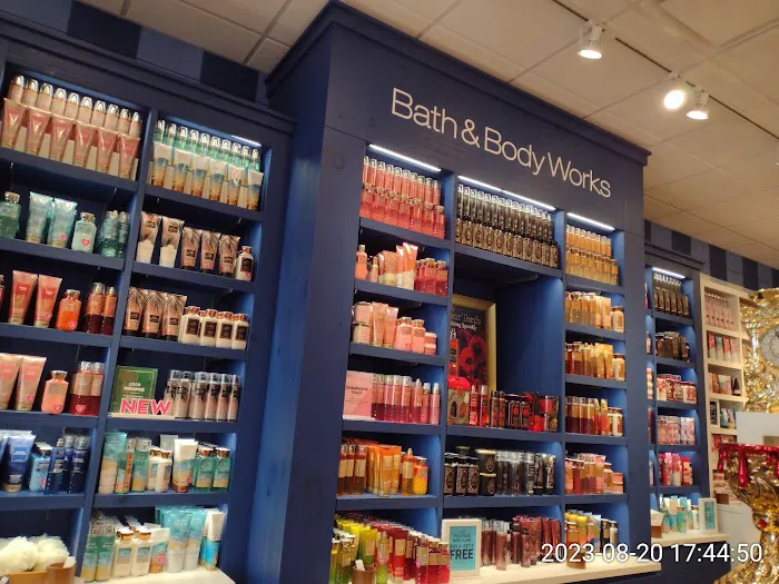 Bath & Body Works 1