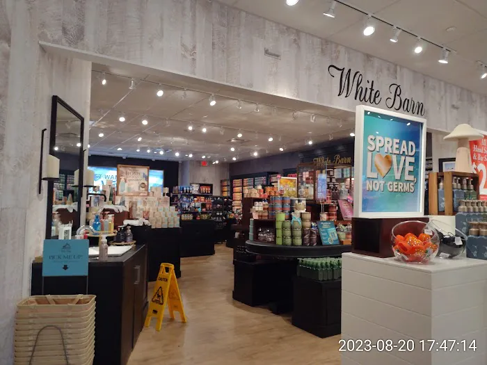 Bath & Body Works 2