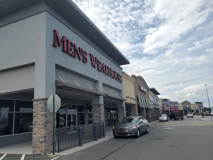Men's Wearhouse 3