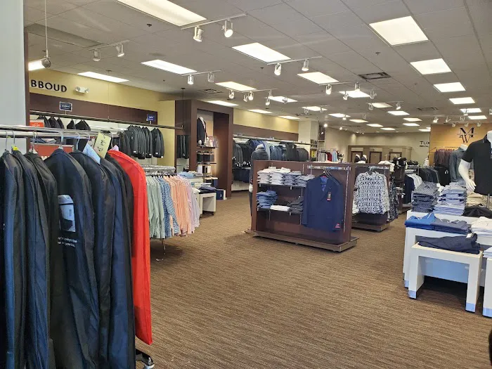 Men's Wearhouse 9