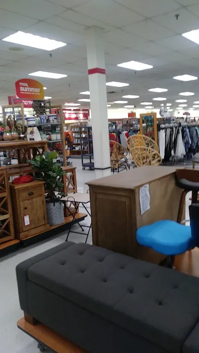 T.J. Maxx 7