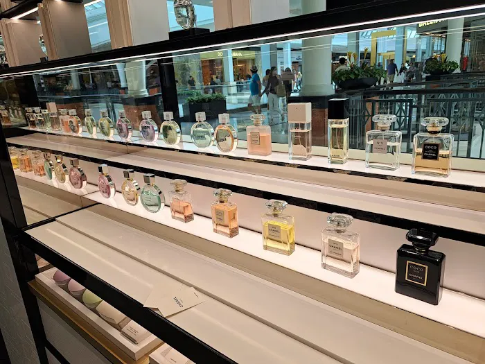 CHANEL FRAGRANCE AND BEAUTY BOUTIQUE 1
