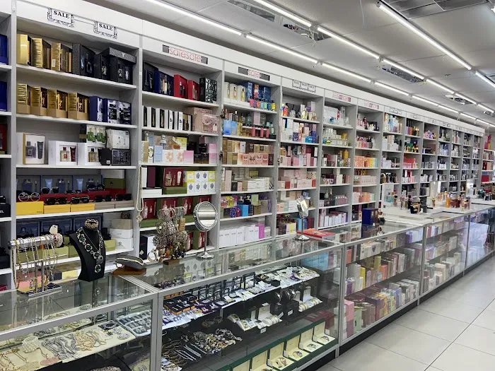 Smoke & Perfume World 0