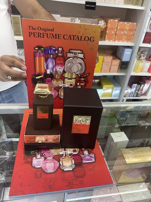 Smoke & Perfume World 9