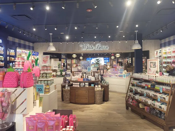 Bath & Body Works 1