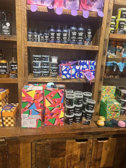 Lush Cosmetics King of Prussia 5