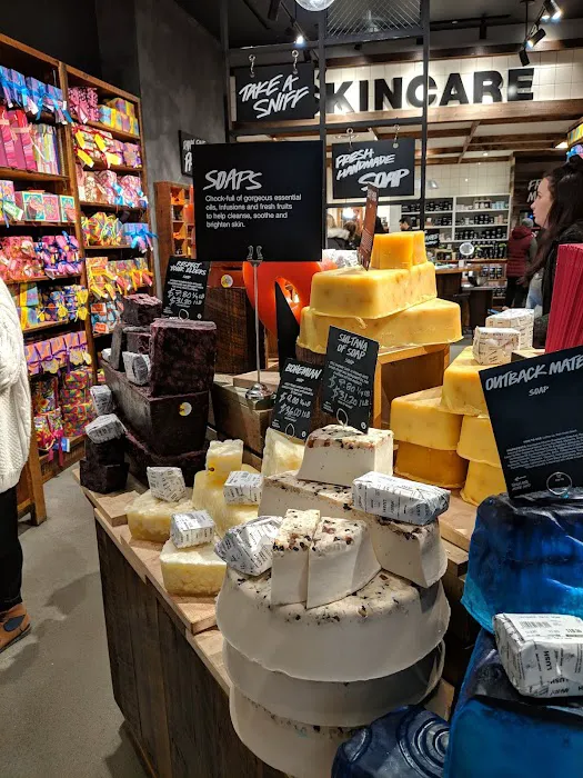 Lush Cosmetics King of Prussia 6