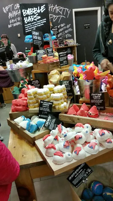 Lush Cosmetics King of Prussia 7