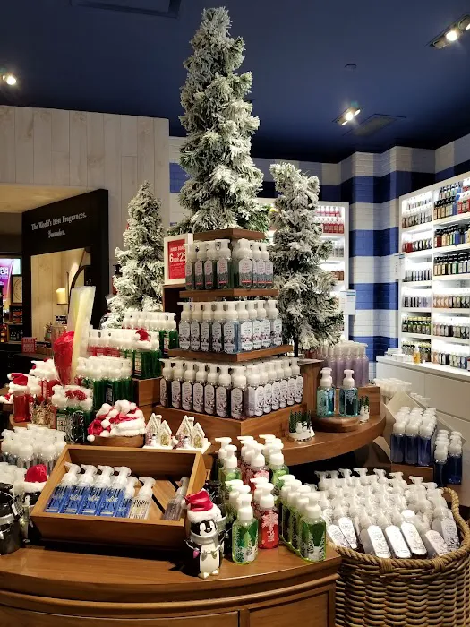 Bath & Body Works 2