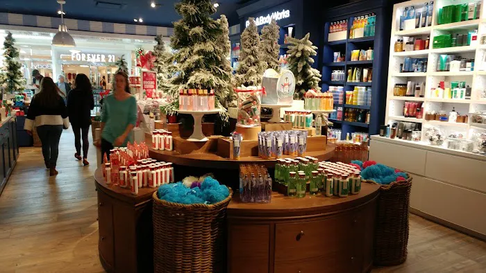 Bath & Body Works 5