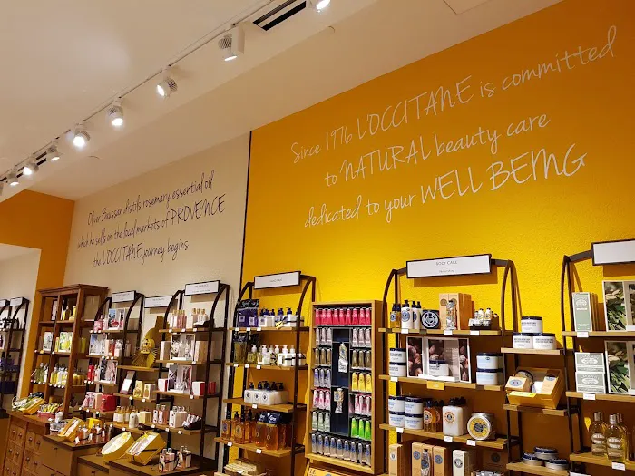 L'OCCITANE EN PROVENCE 8
