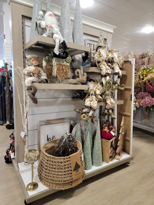 Marshalls & HomeGoods 4