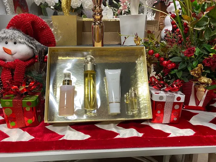 Janilu Perfume Shop 0