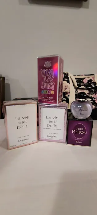 Janilu Perfume Shop 8