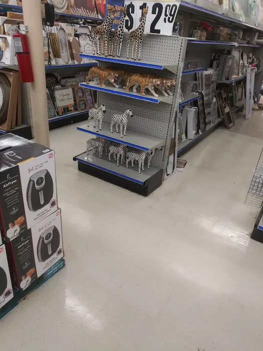 Roses Discount Store 0