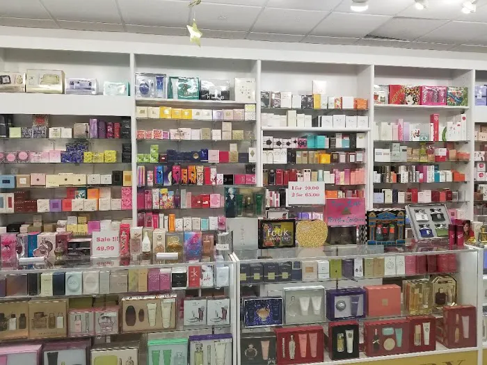PERFUME GALLERY 4