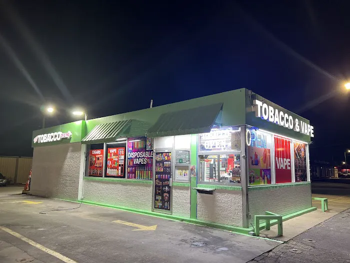 Super Fast Drive Thru Tobacco And Vape 4
