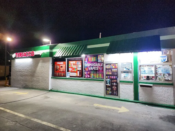 Super Fast Drive Thru Tobacco And Vape 8
