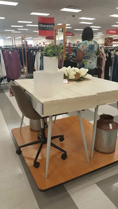 T.J. Maxx 7