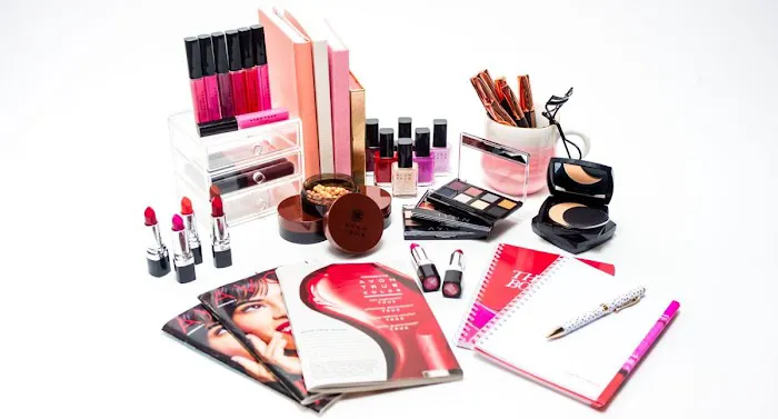 Avon Representative Tammy Sagastume 7