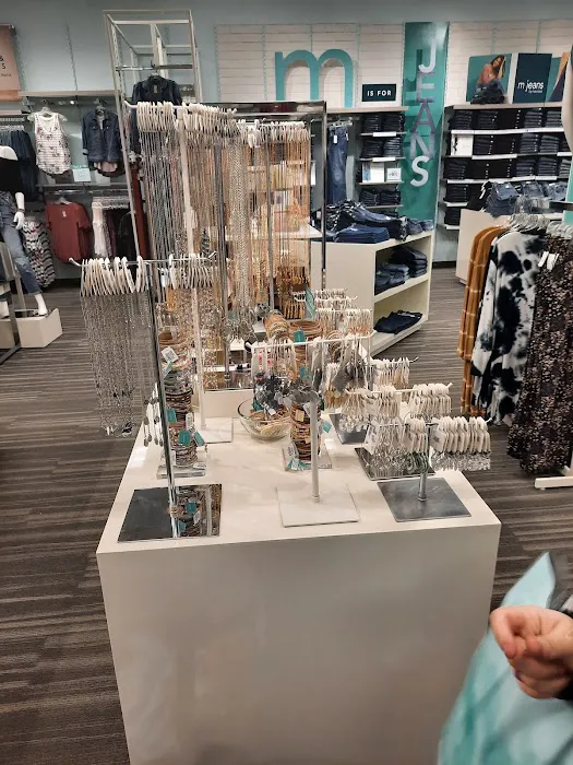 Maurices 2