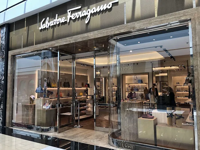 Ferragamo 7