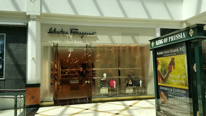 Ferragamo 9