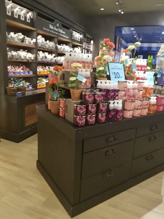 Bath & Body Works 7