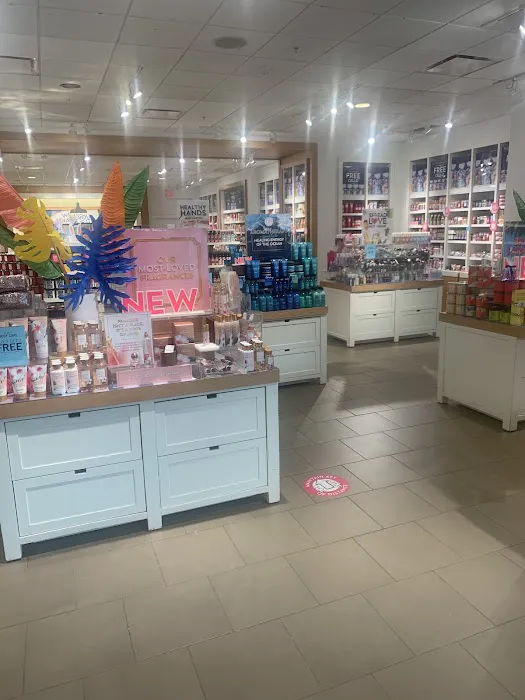 Bath & Body Works 4