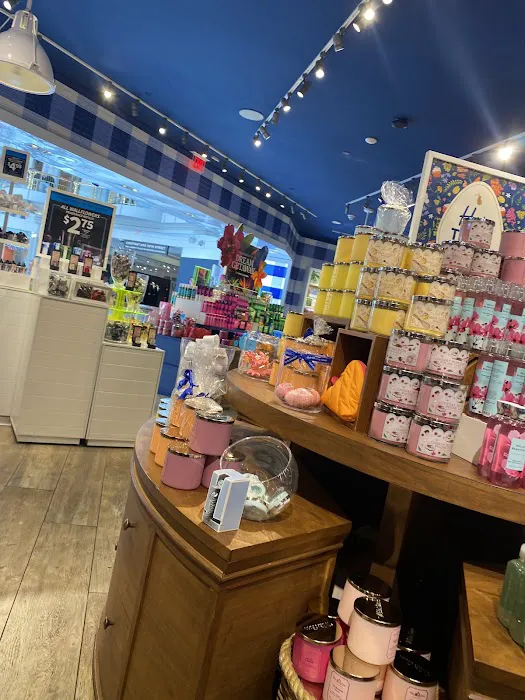 Bath & Body Works 3