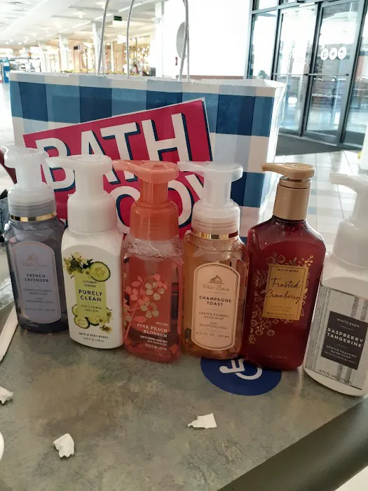 Bath & Body Works 4
