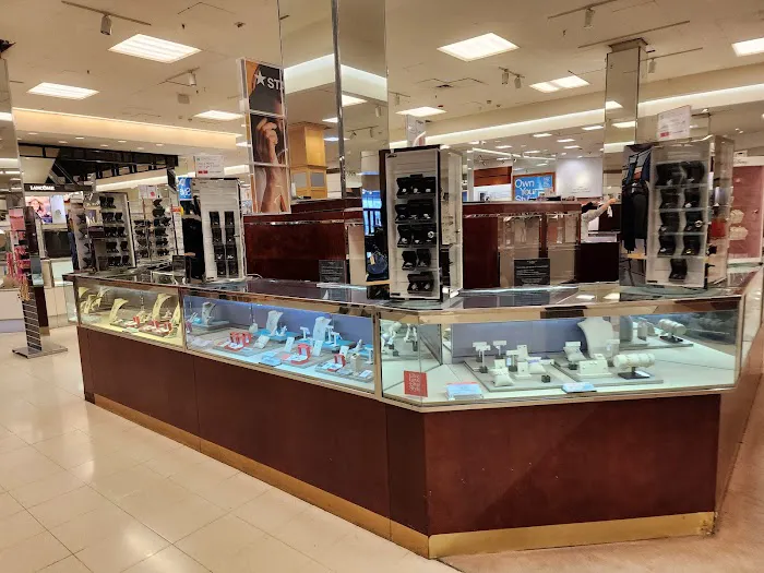 Macy's 0