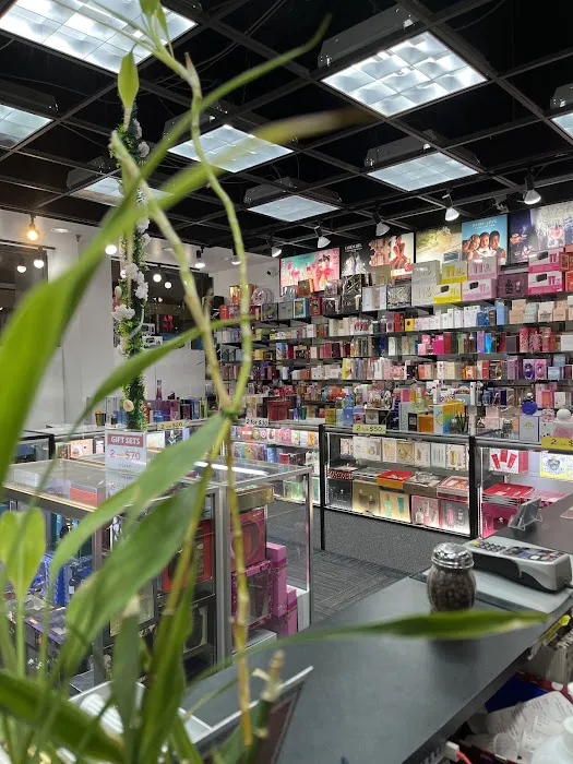 Harry's Fragrance Outlet 5