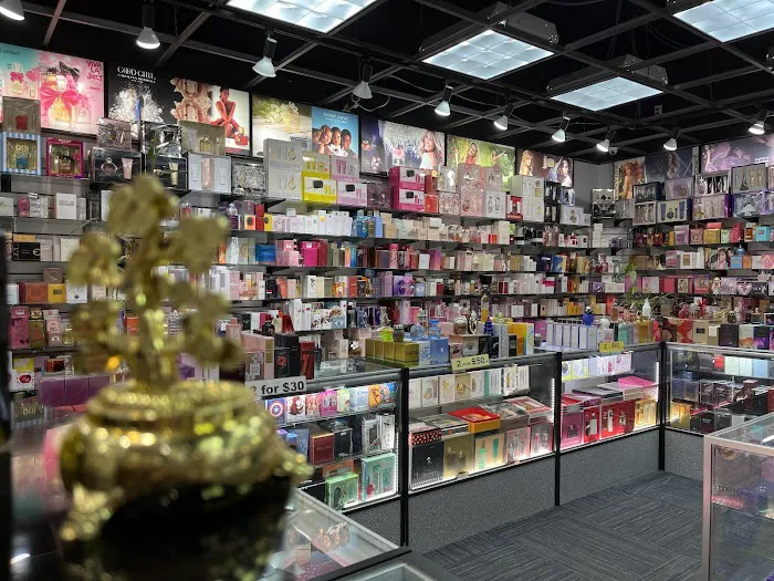 Harry's Fragrance Outlet 7
