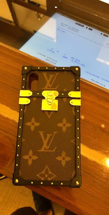 Louis Vuitton King of Prussia 9