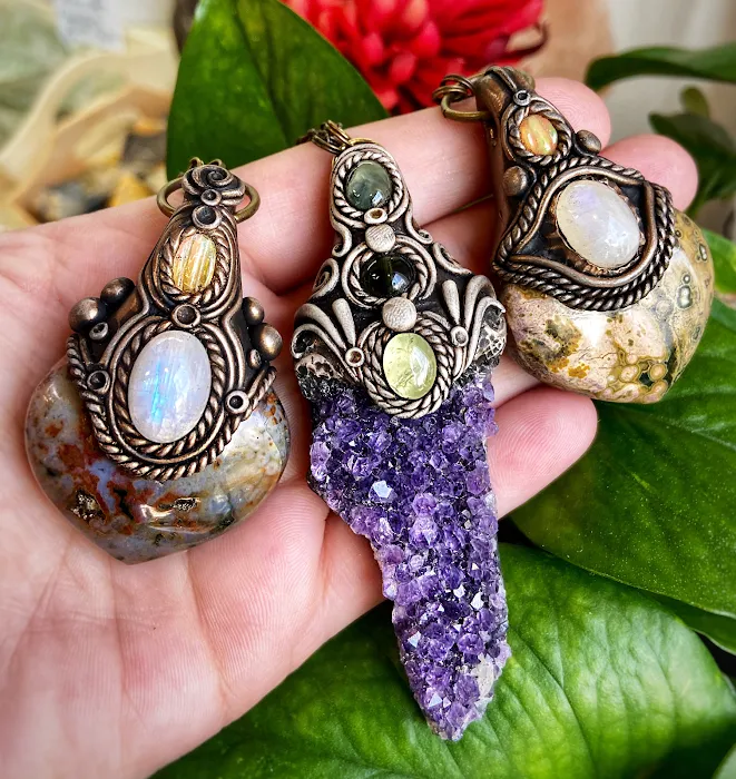 Handmade Mystic - Whitehall 2