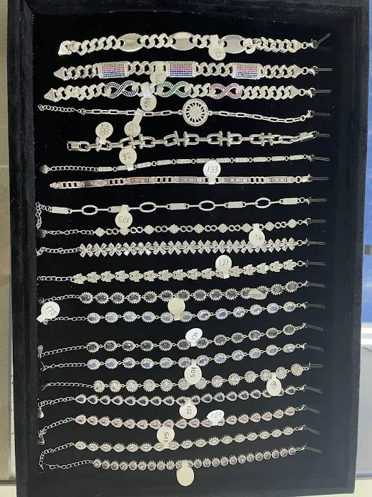 Joyería y variedades Ana LLC 3
