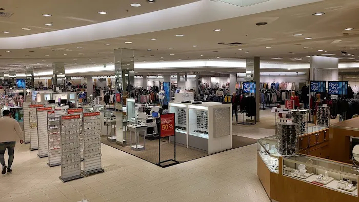 Macy's 0