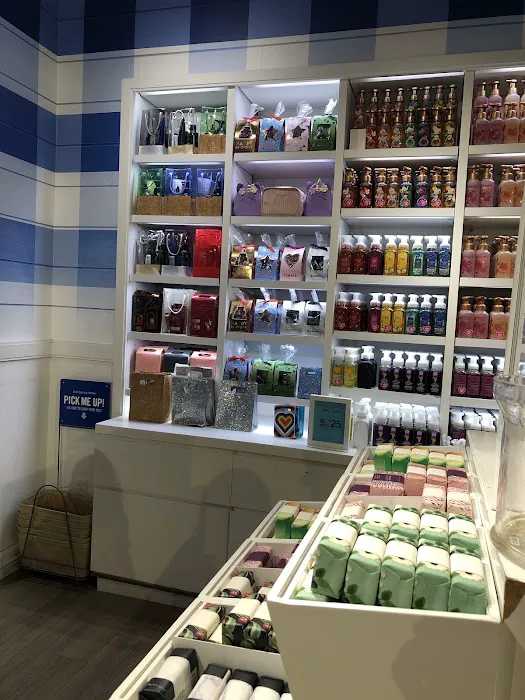Bath & Body Works 2